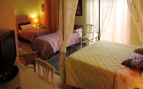 A Casa Olimpia Tra Taormina, Etna E Catania Bed And Breakfast